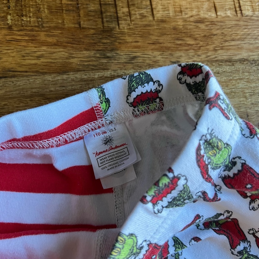 Hanna Andersson The Grinch Pajama Set - Picture 6 of 9